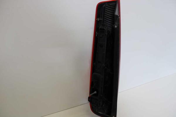 FEU ARRIERE DROIT  FORD FIESTA - Vue 2